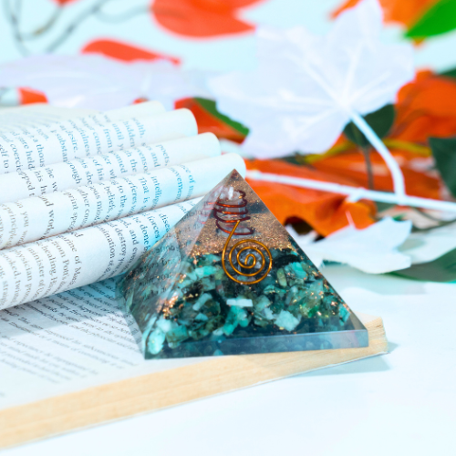 Green Aventurine Pyramid(Orgonite)