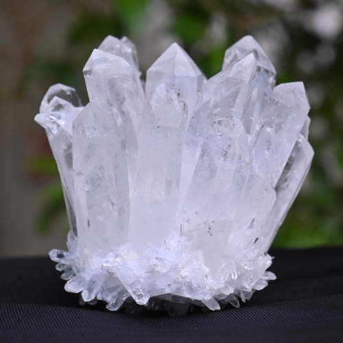 Clear Crystal Cluster Points (300-350gm)