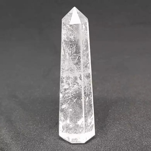 Clear Crystal Medium Quality (60 - 70 gm) Pencil Tower