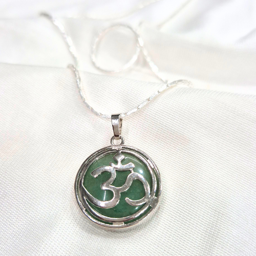 Green Aventurine Pendant (Omm)